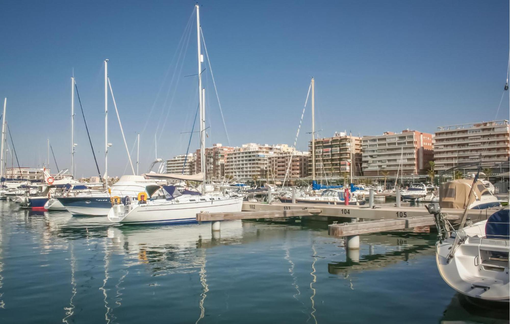 Amazing Apartment In Santa Pola Bagian luar foto